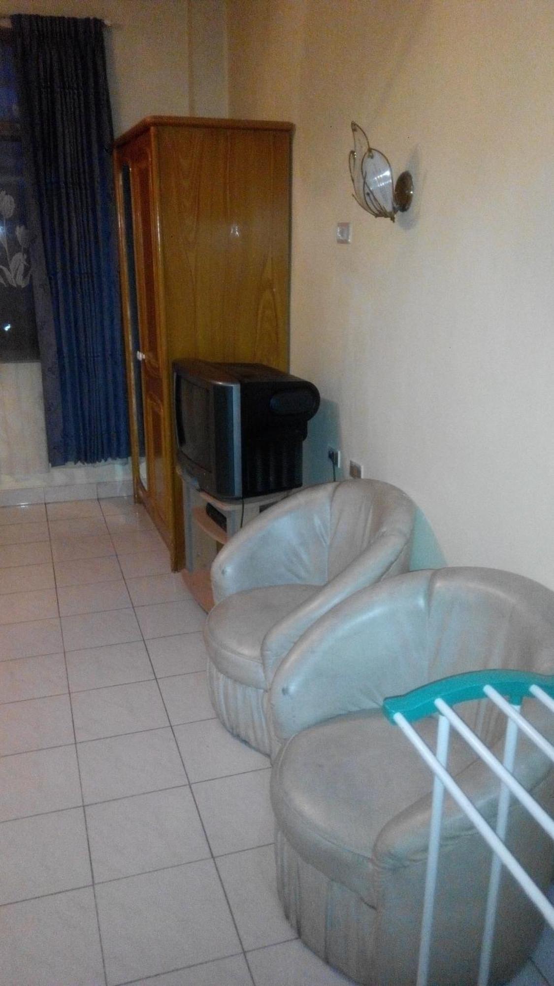 Melissa Palace Hotel And Karaoke Parapat Extérieur photo
