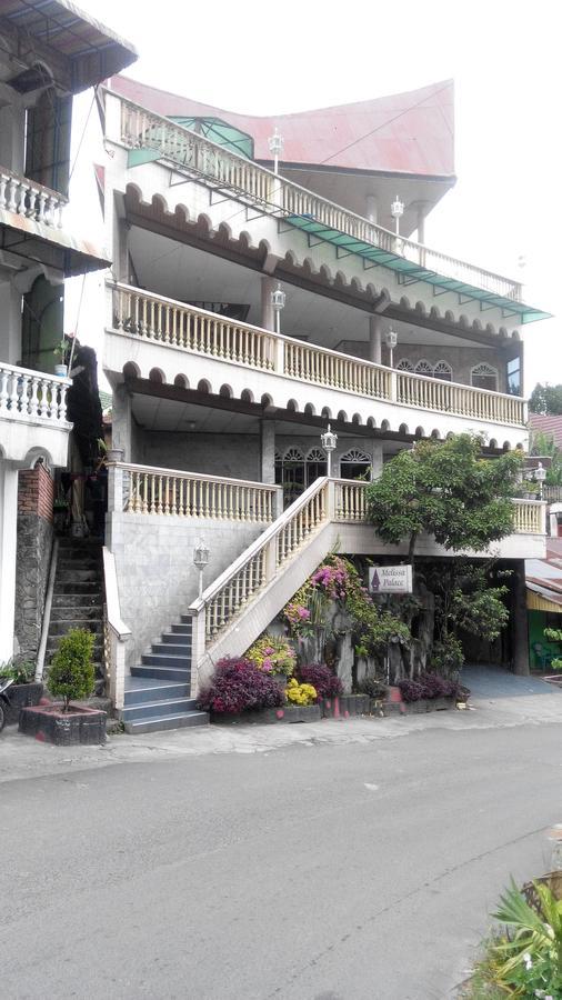 Melissa Palace Hotel And Karaoke Parapat Extérieur photo